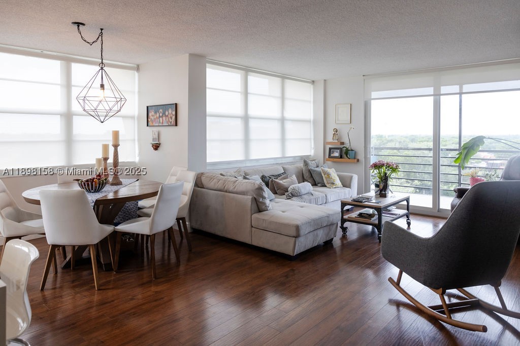 Pembroke Pines photo 4