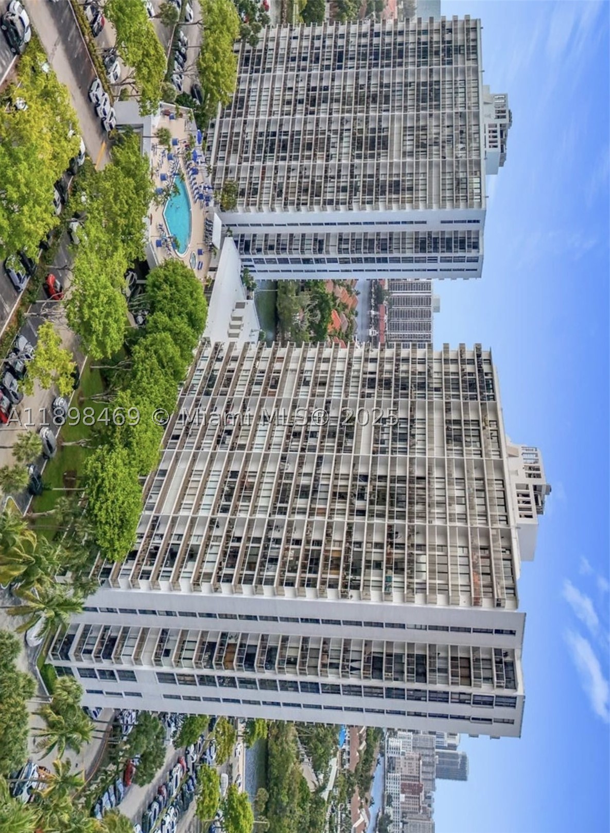 Aventura photo 1