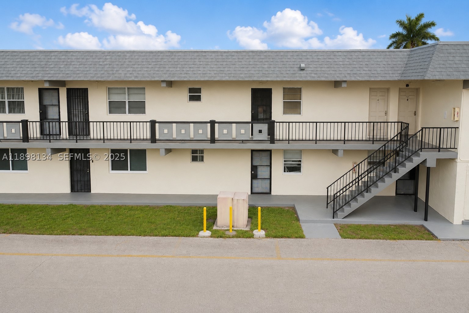 Miami Gardens photo 1