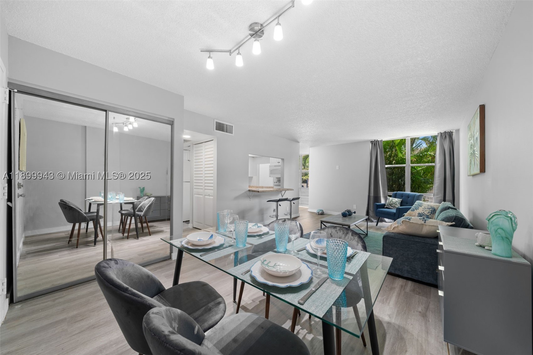 Sunny Isles Beach photo 4
