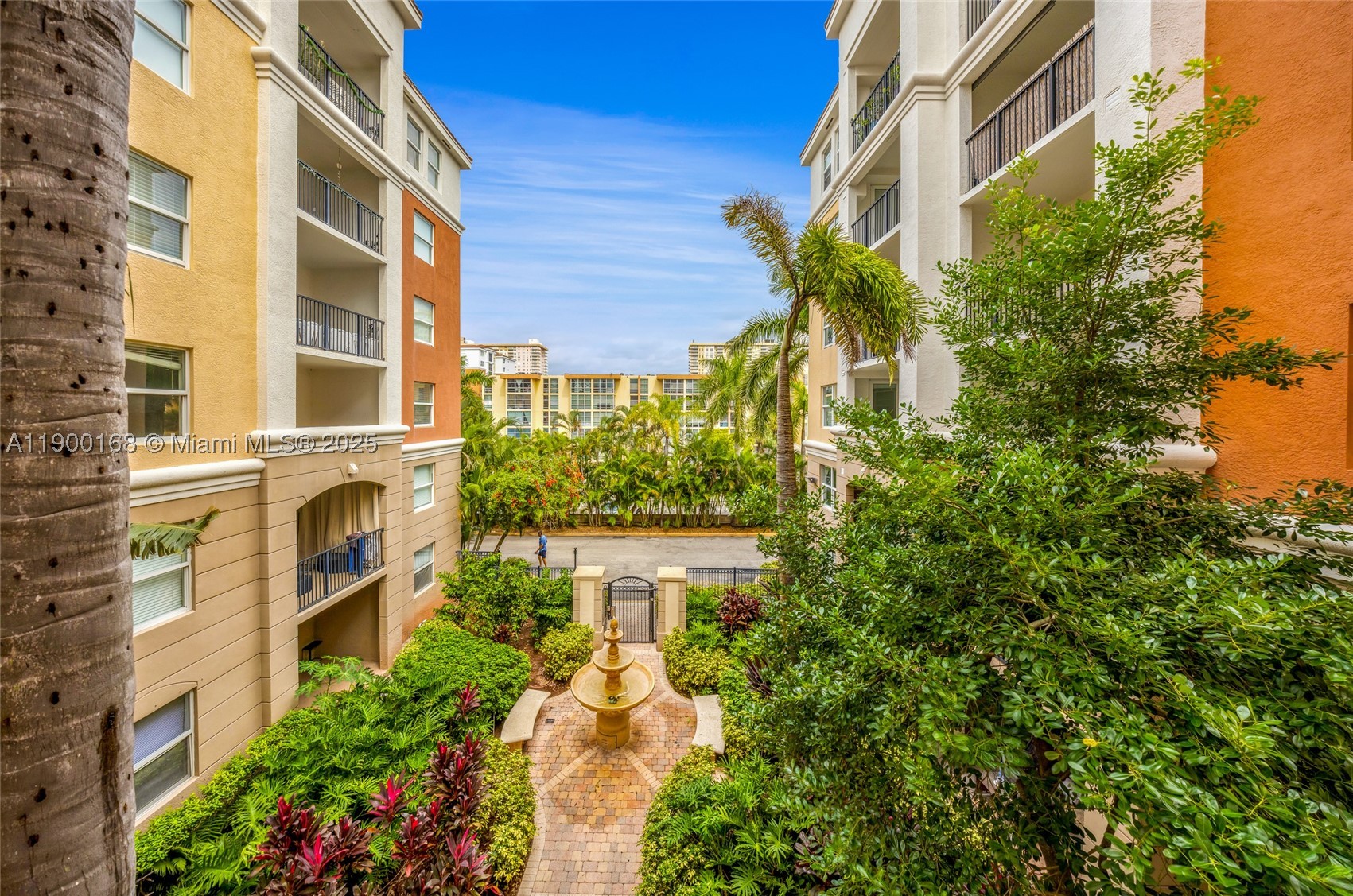 Sunny Isles Beach photo 1
