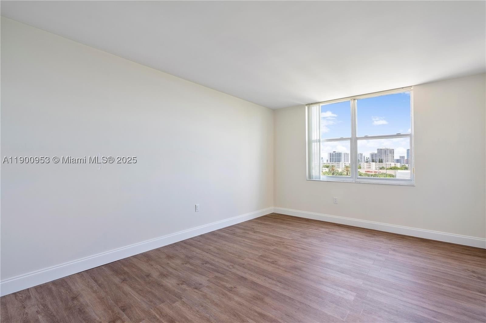 North Miami Beach photo 5