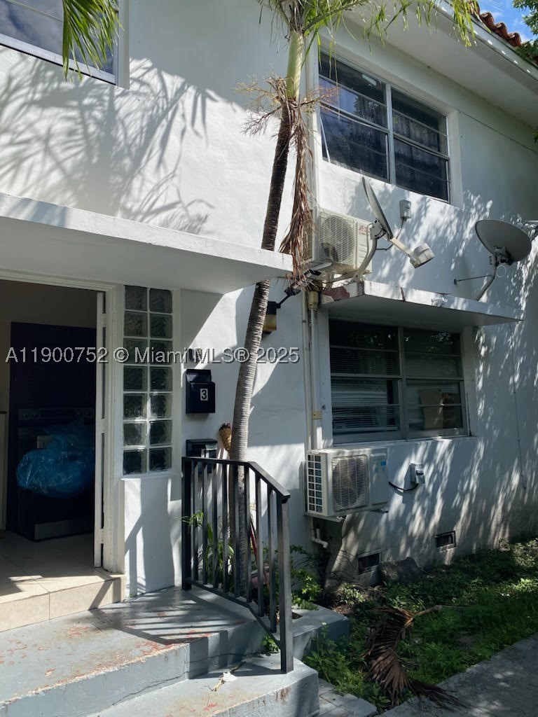 Miami Beach photo 2