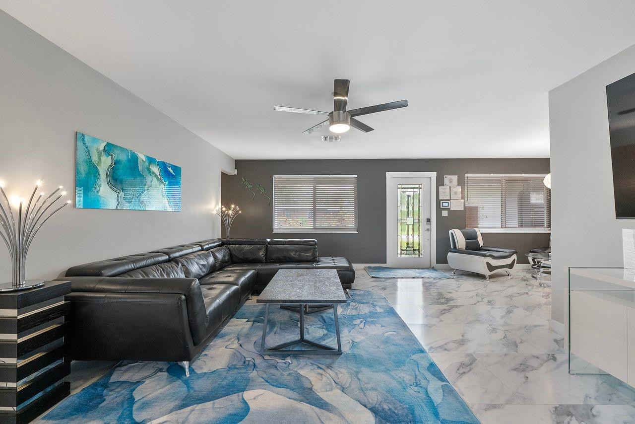 Wilton Manors photo 3