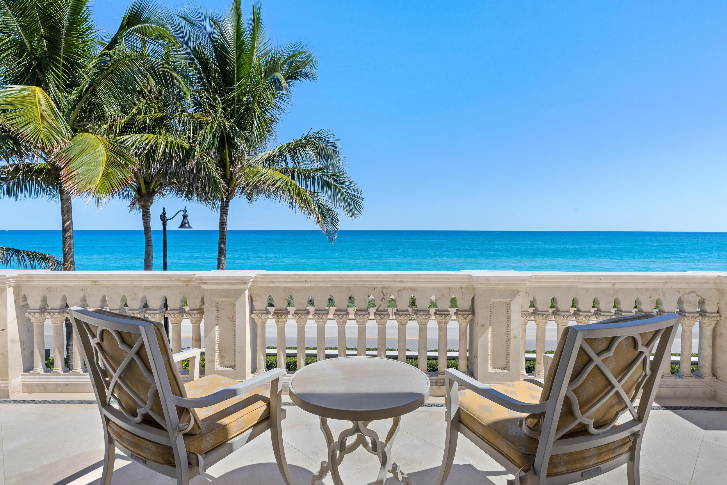 Palm Beach photo 1