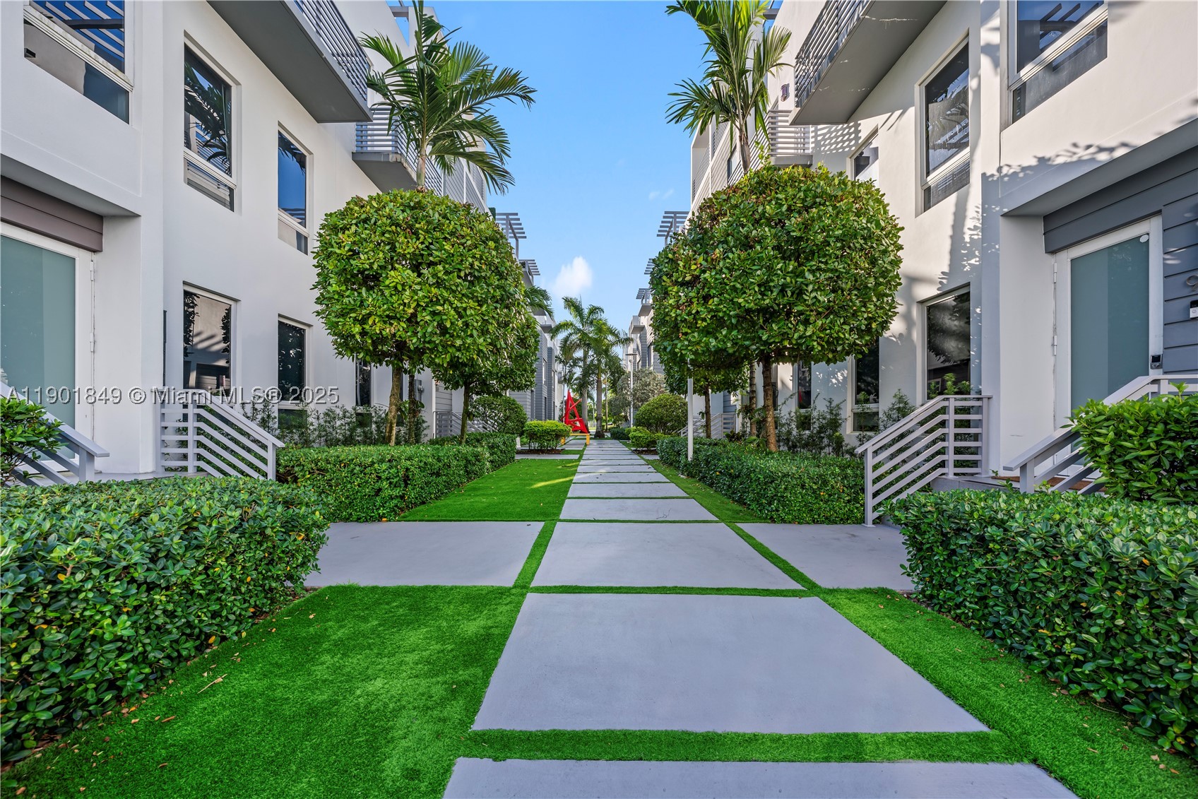 Doral photo 2