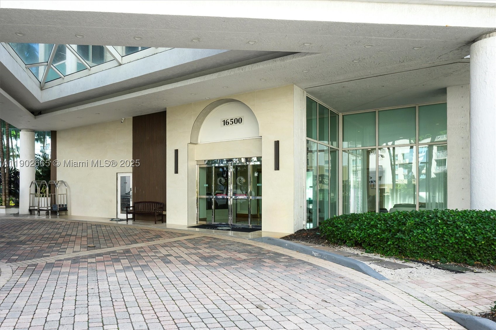 Sunny Isles Beach photo 3