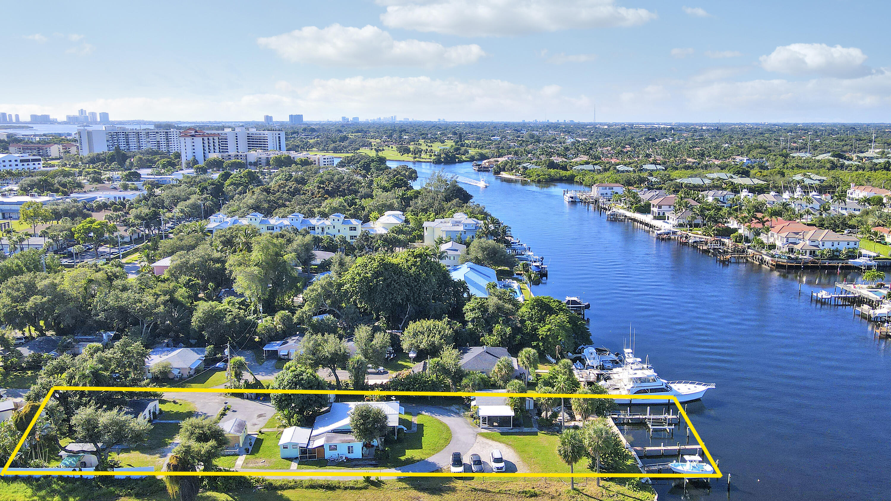 Palm Beach Gardens photo 1