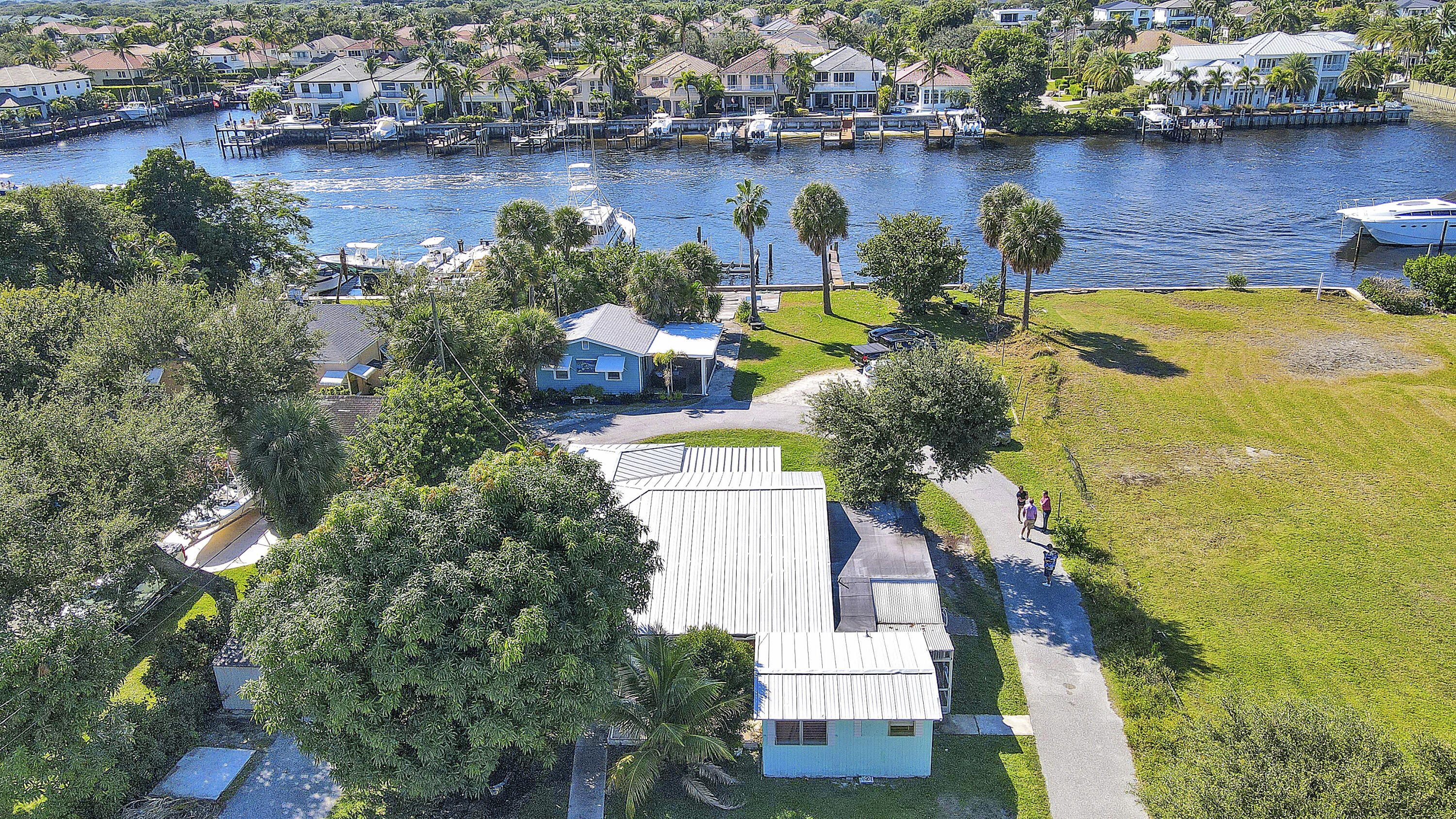 Palm Beach Gardens photo 3