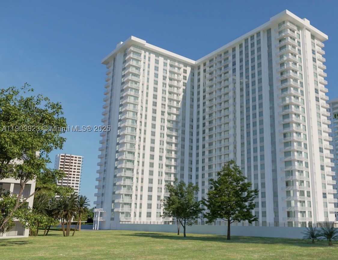 Sunny Isles Beach photo 1