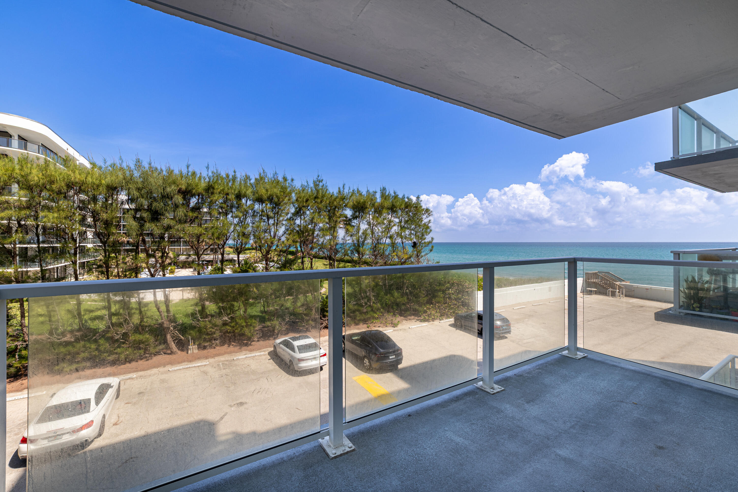 Palm Beach photo 1