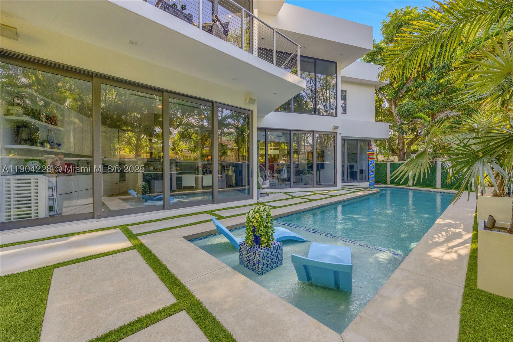 Miami photo 1