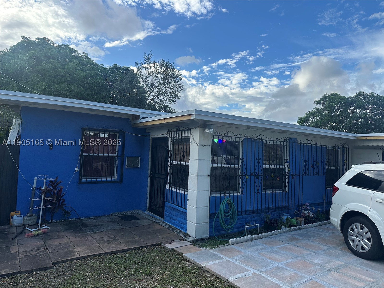 North Miami photo 4