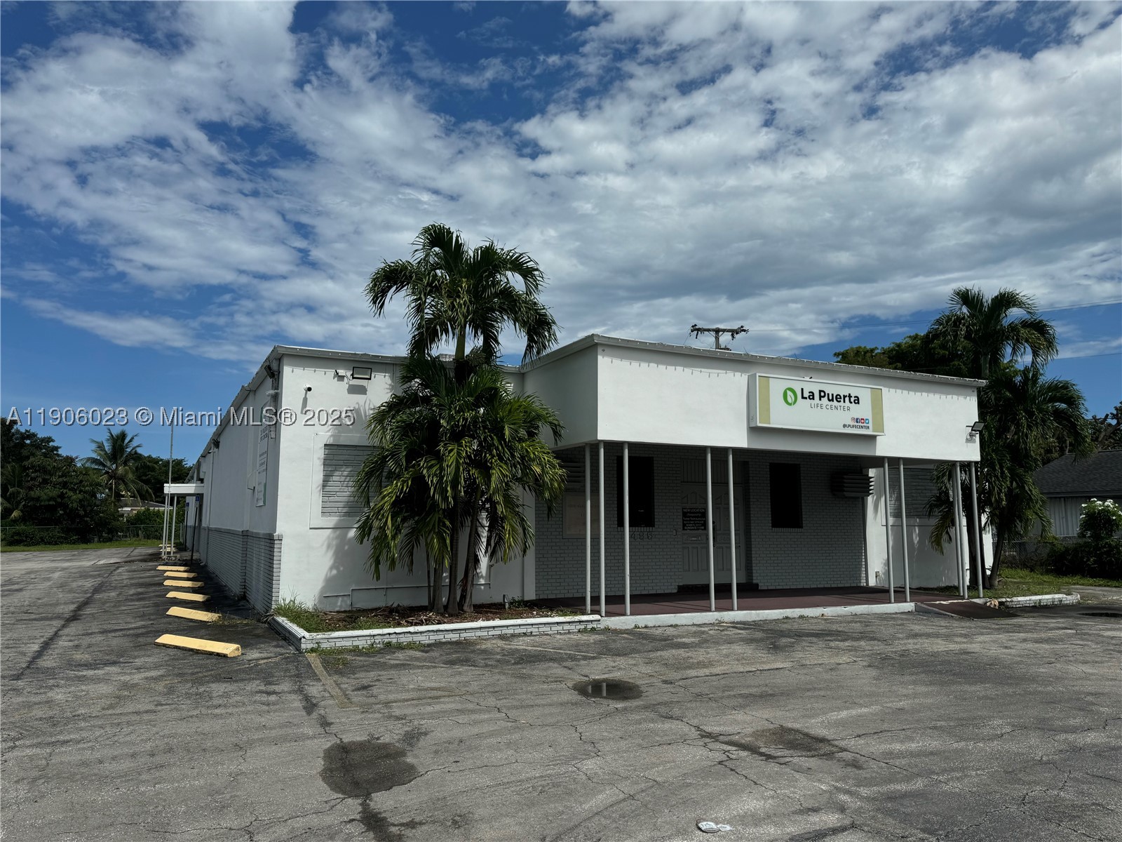 North Miami photo 1