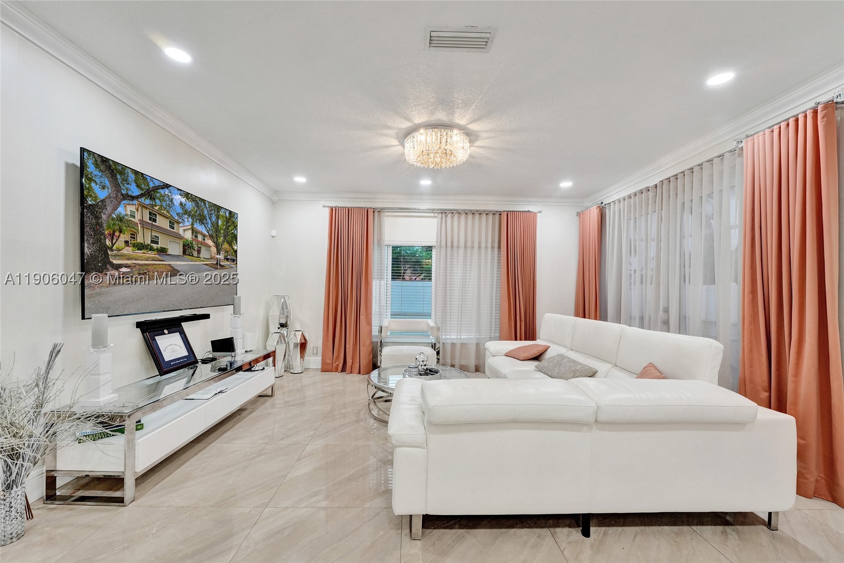 Pembroke Pines photo 4