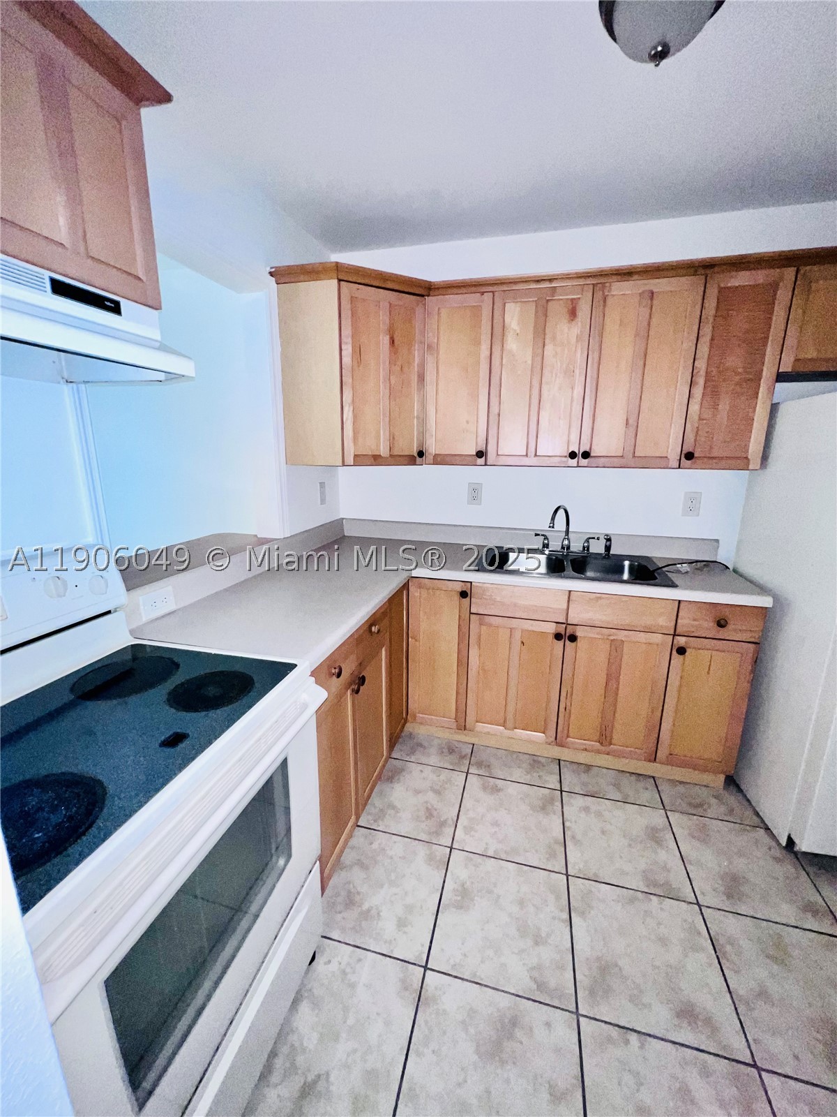 North Miami photo 4