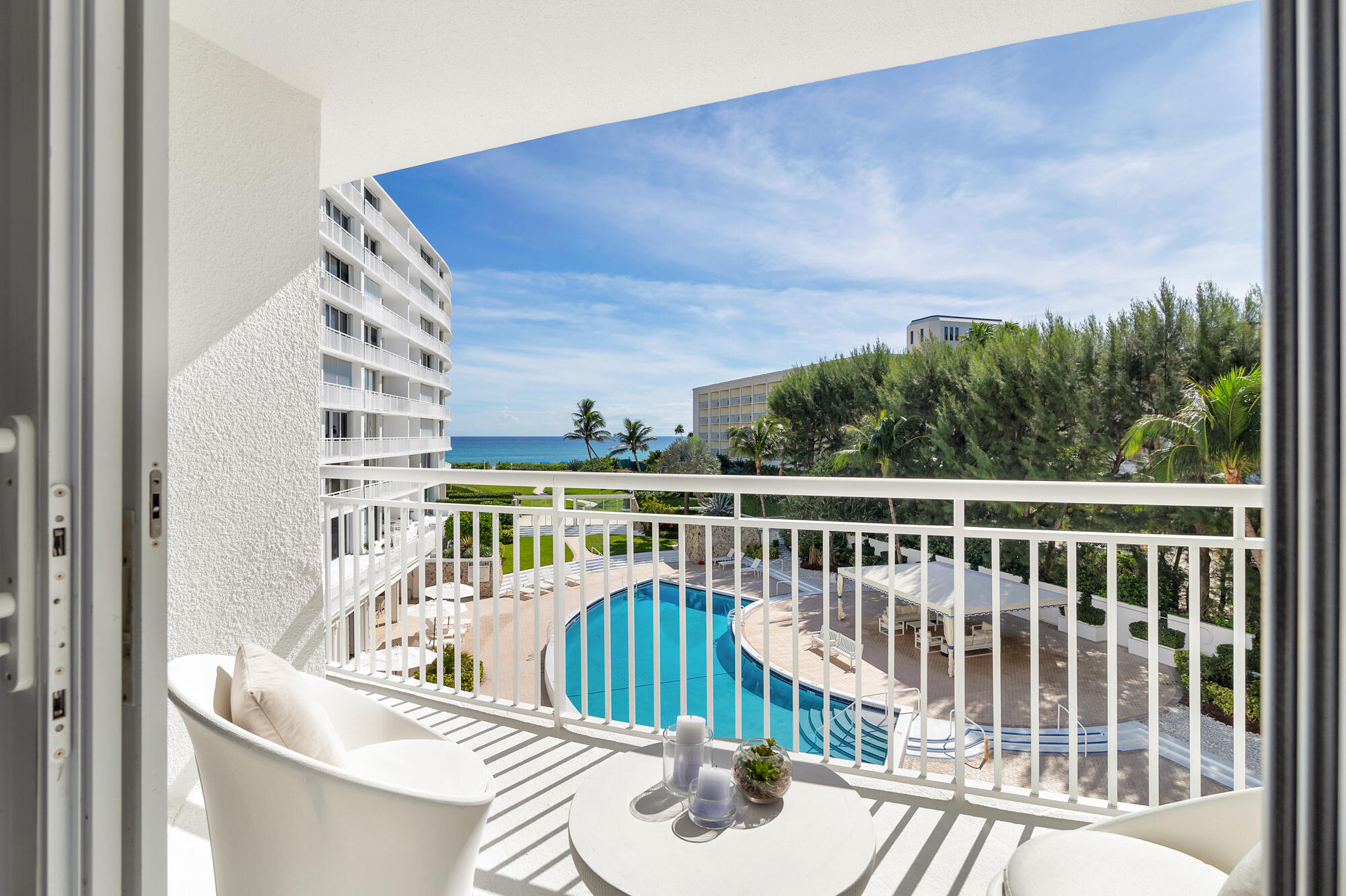 Palm Beach photo 1