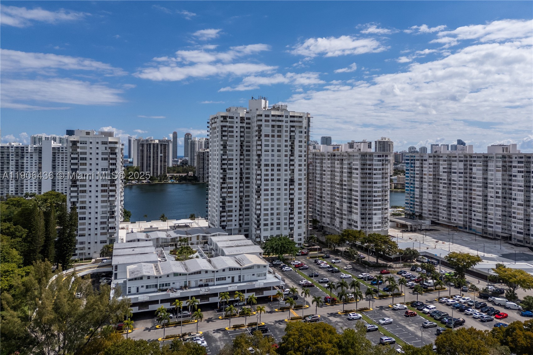 Aventura photo 4