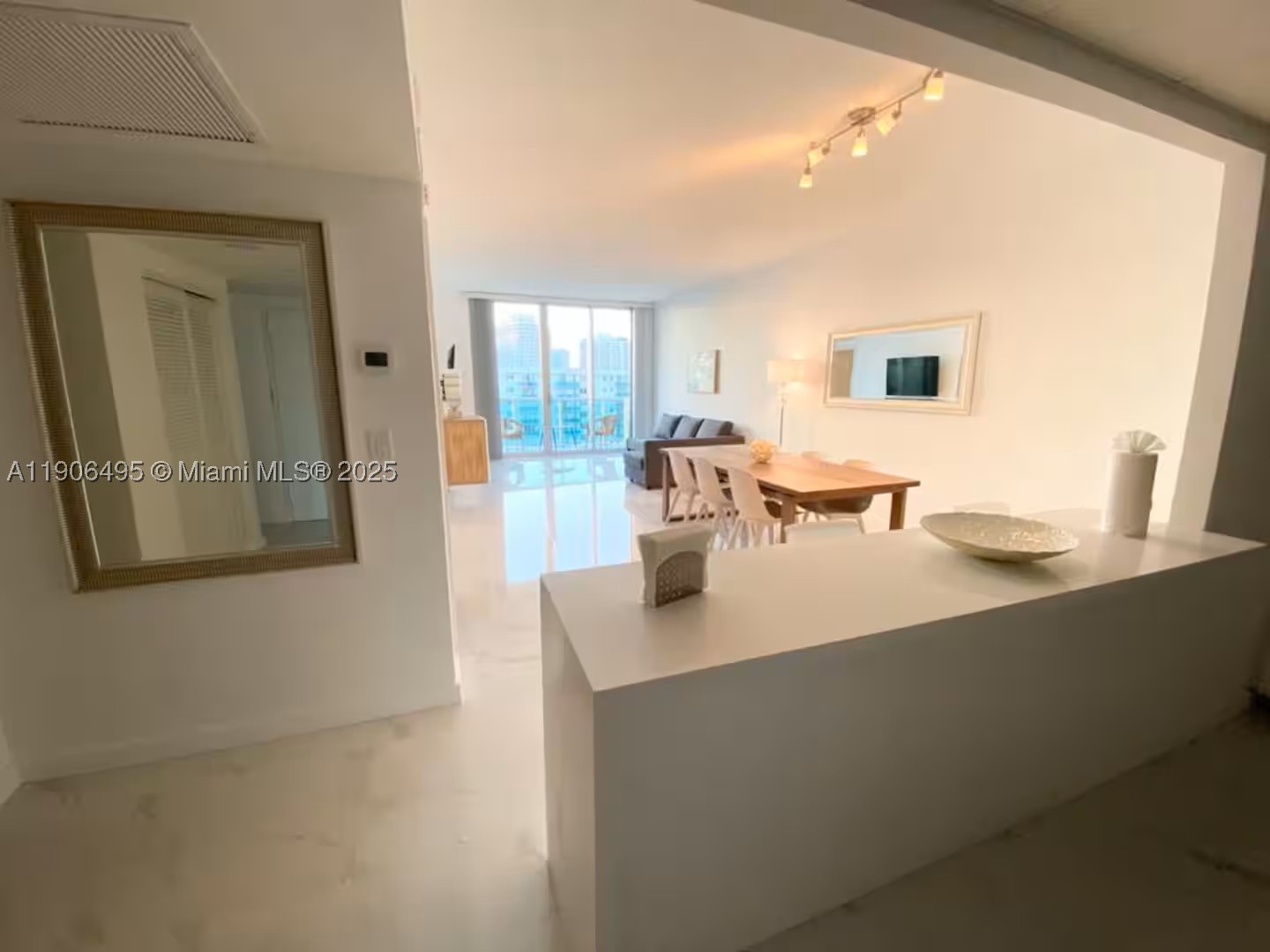Sunny Isles Beach photo 3