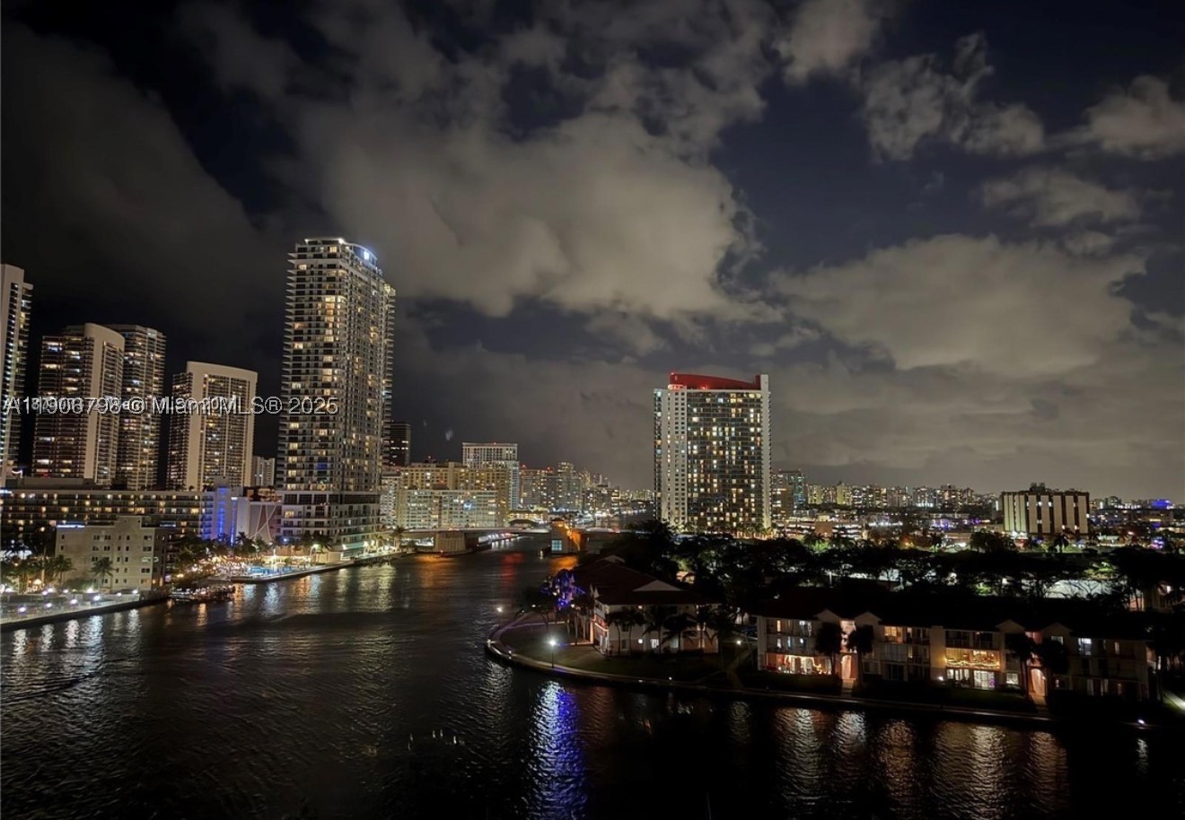 Hallandale Beach photo 3