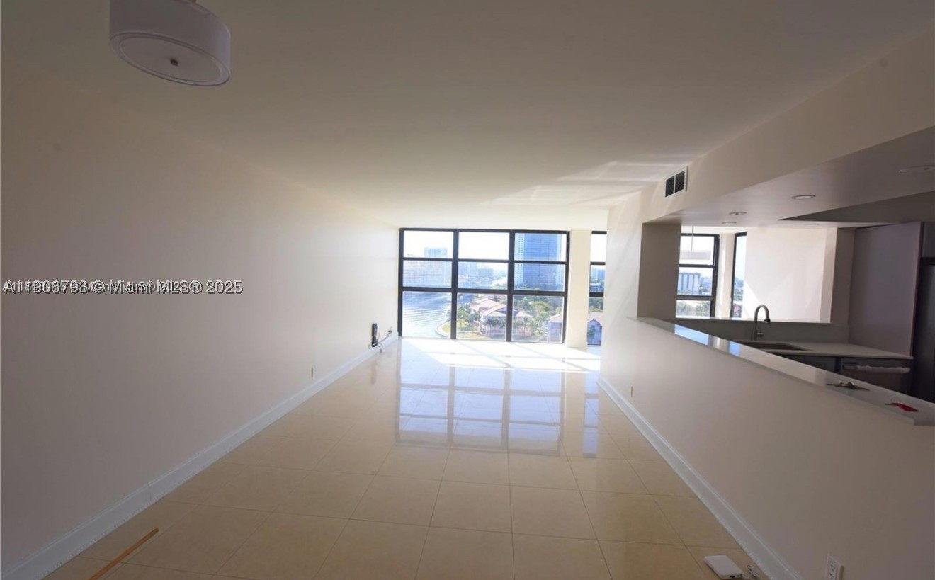 Hallandale Beach photo 5