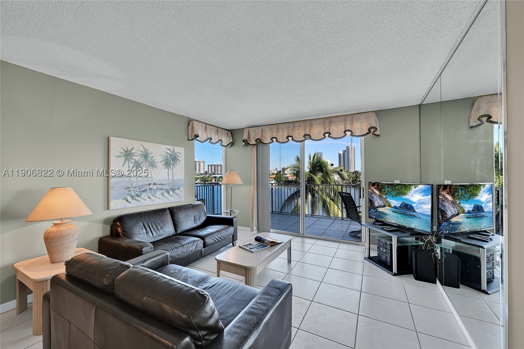 Sunny Isles Beach photo 4
