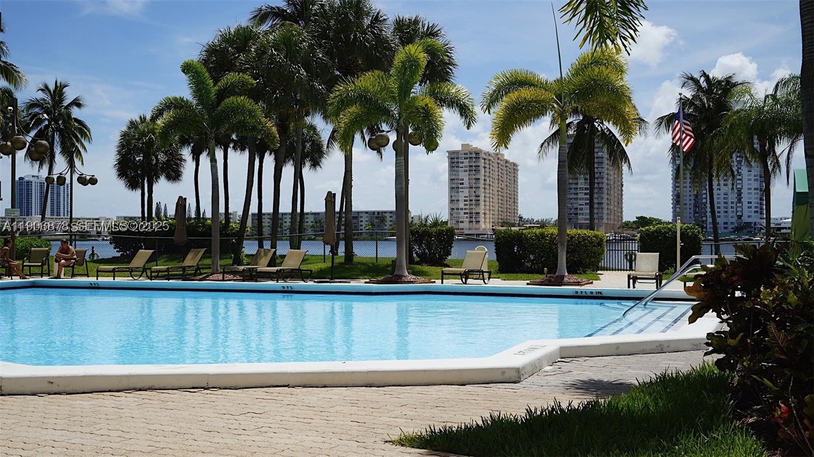 Aventura photo 3
