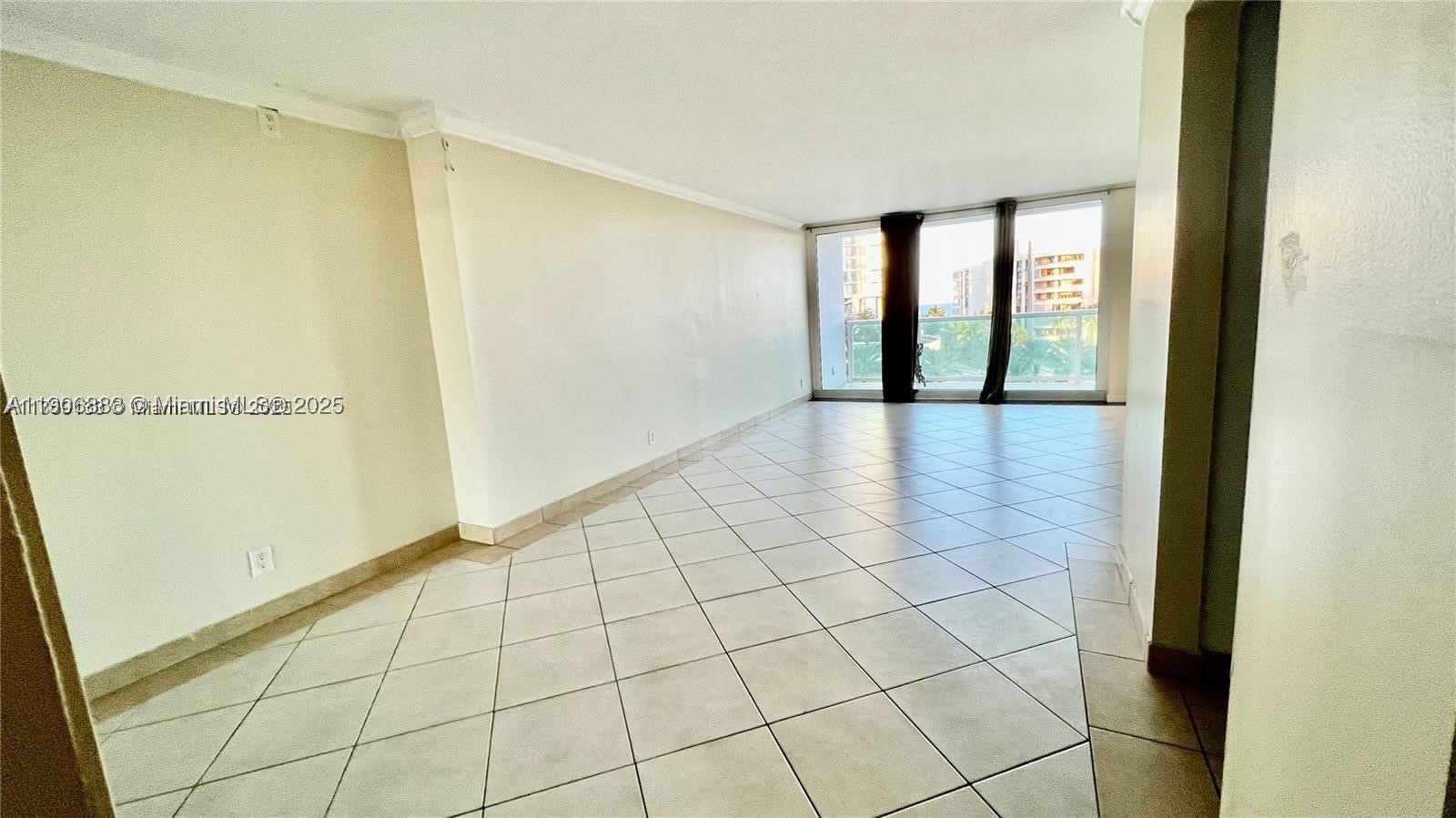 Sunny Isles Beach photo 2