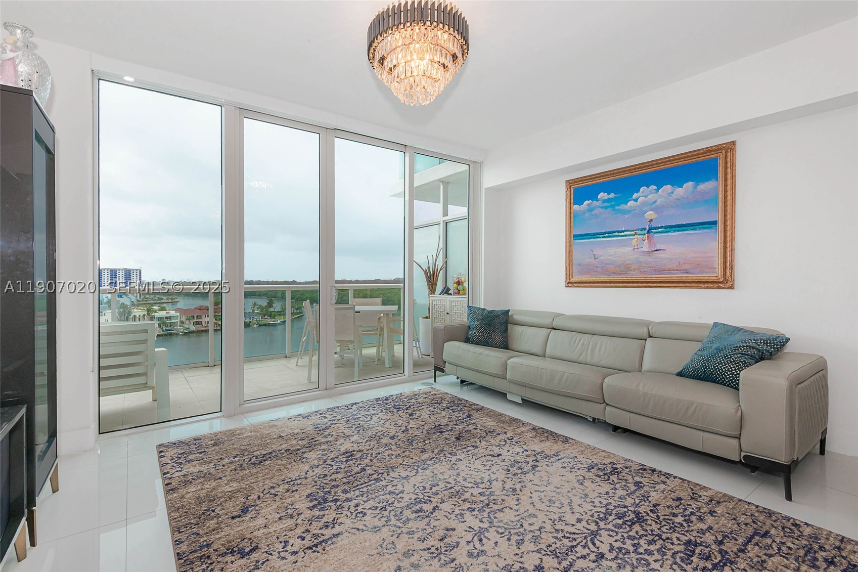 Sunny Isles Beach photo 2