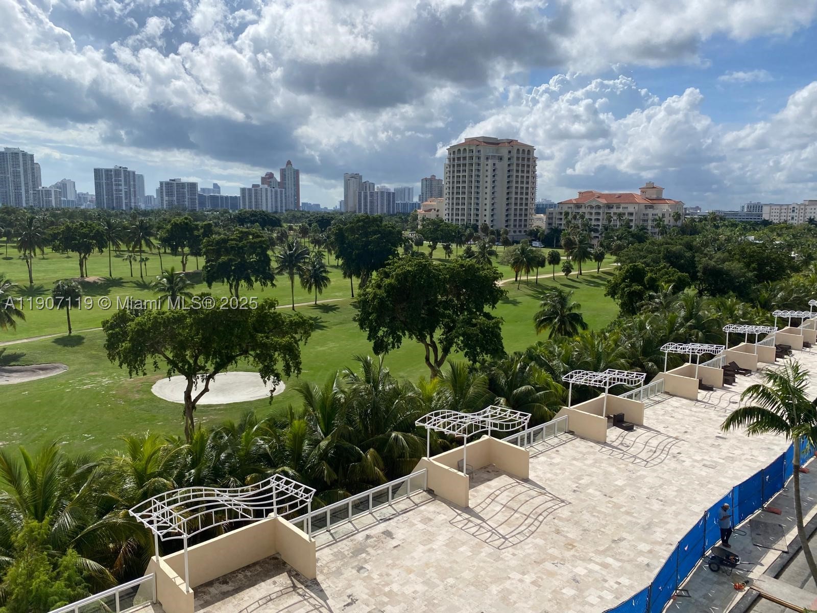 Aventura photo 3