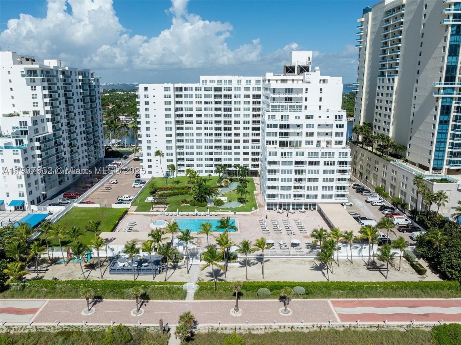 Miami Beach photo 5