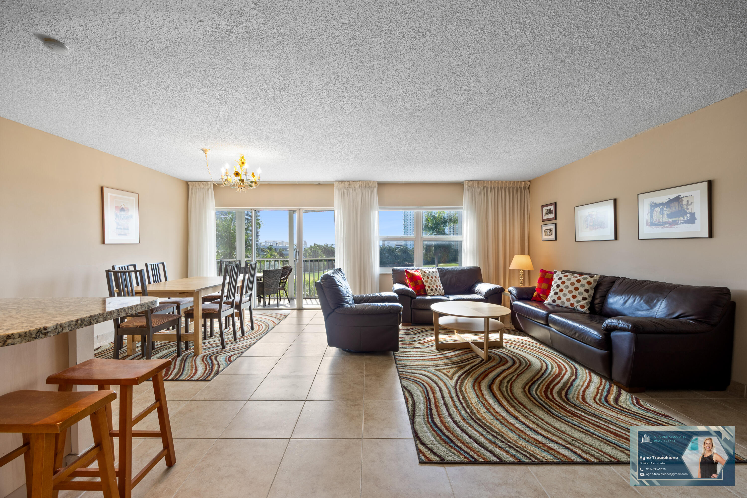 Hallandale Beach photo 2