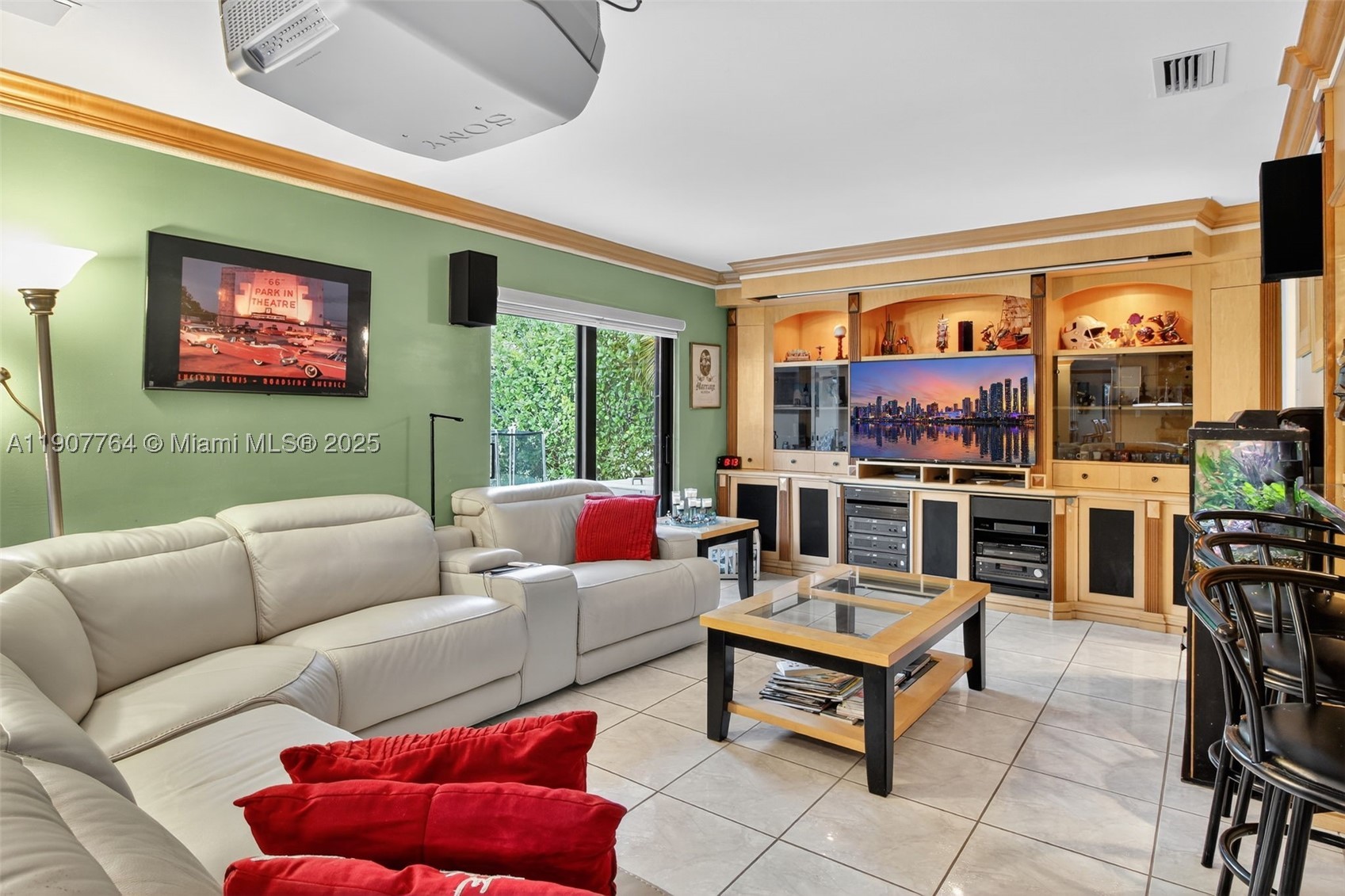 Miami Lakes photo 1