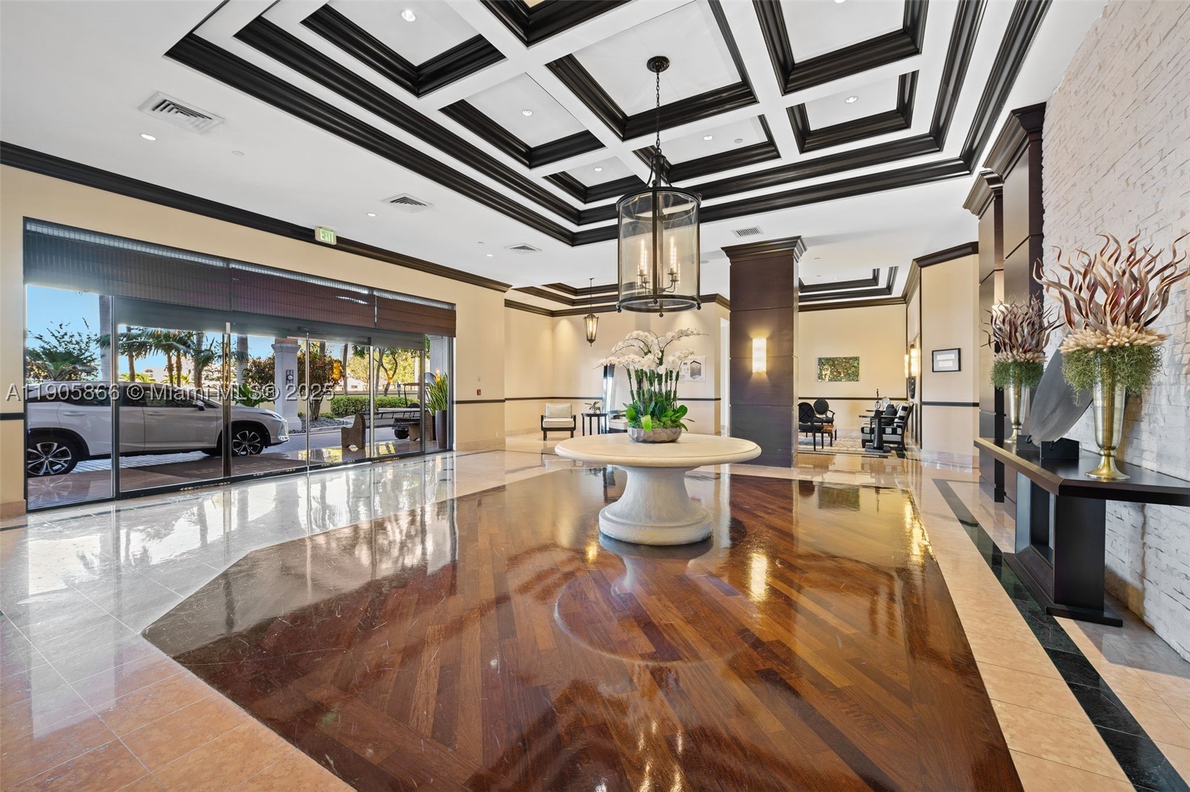 Aventura photo 5