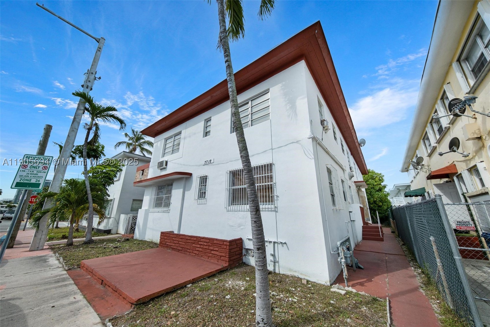 Miami Beach photo 2