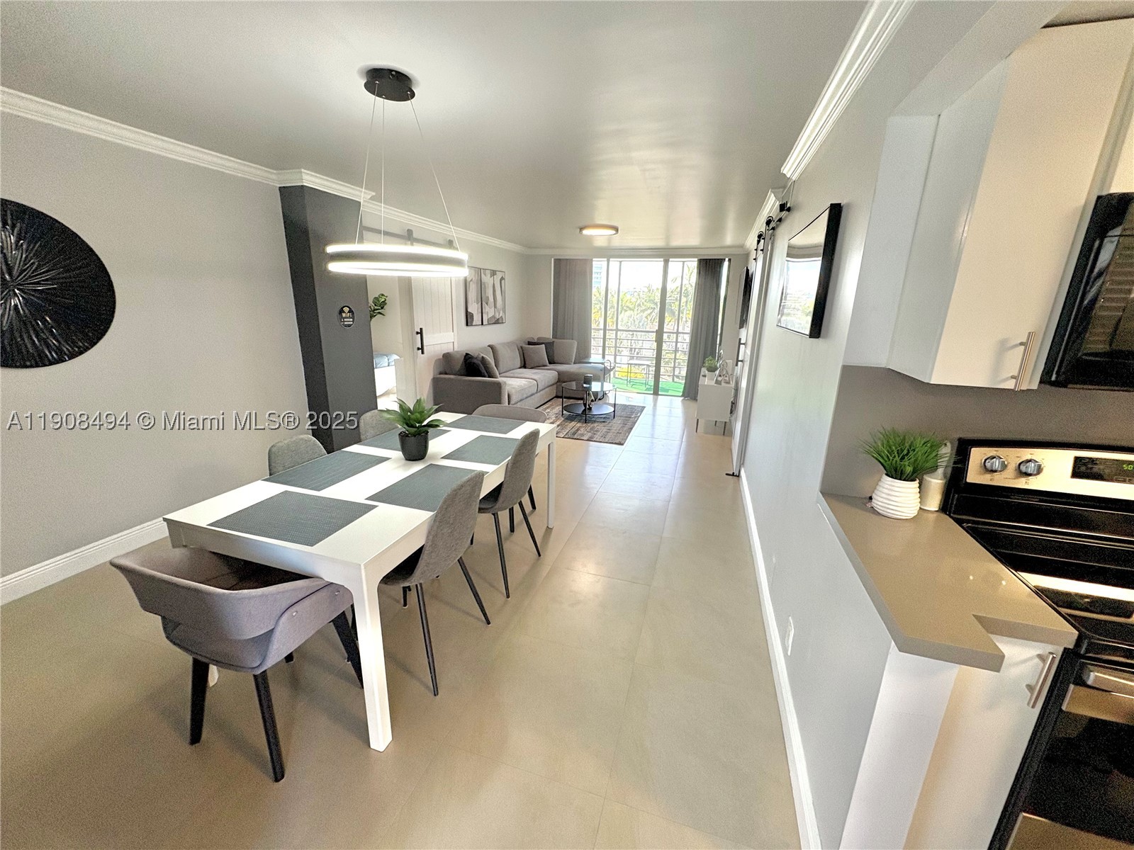 Aventura photo 3