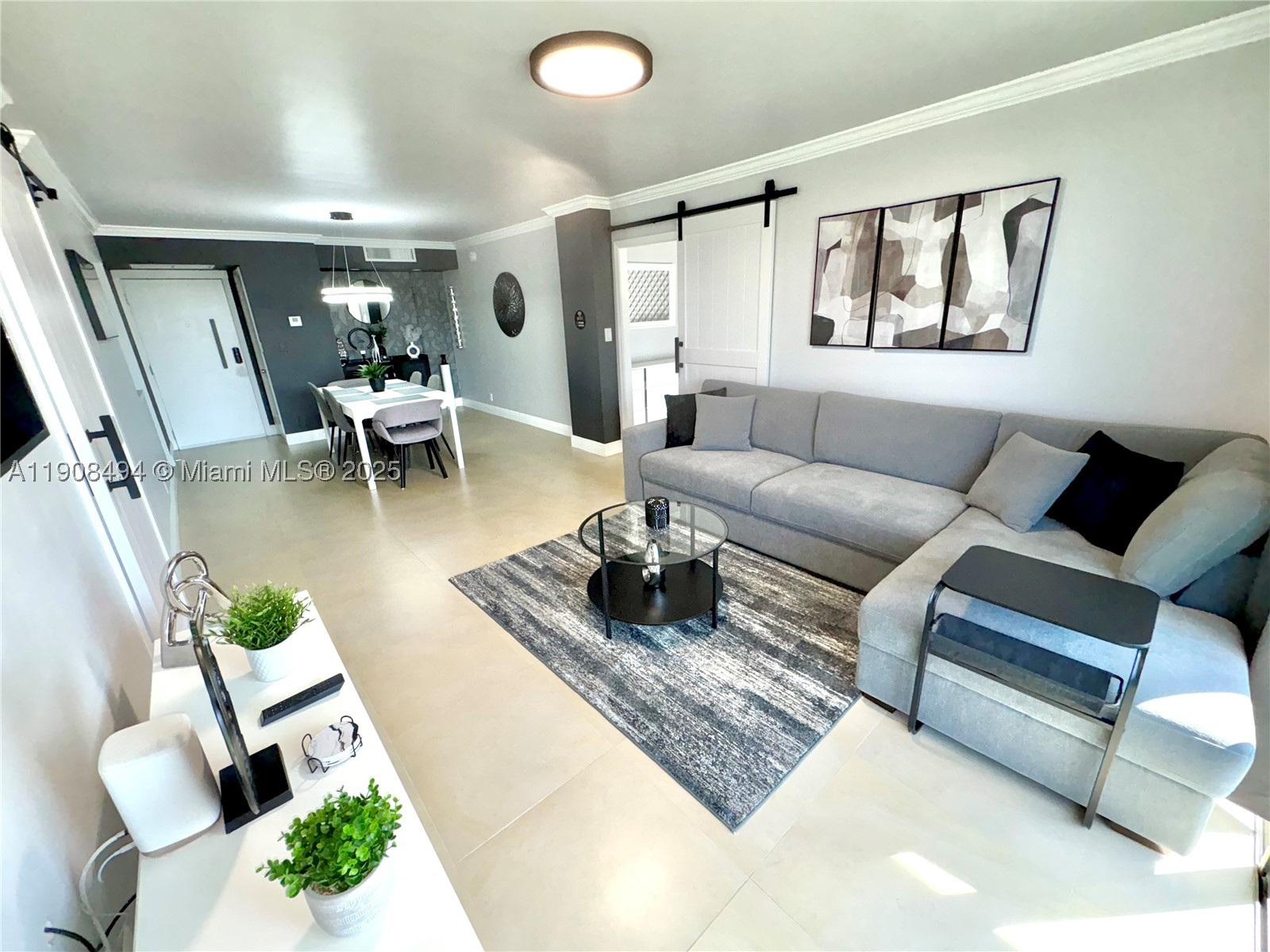 Aventura photo 4