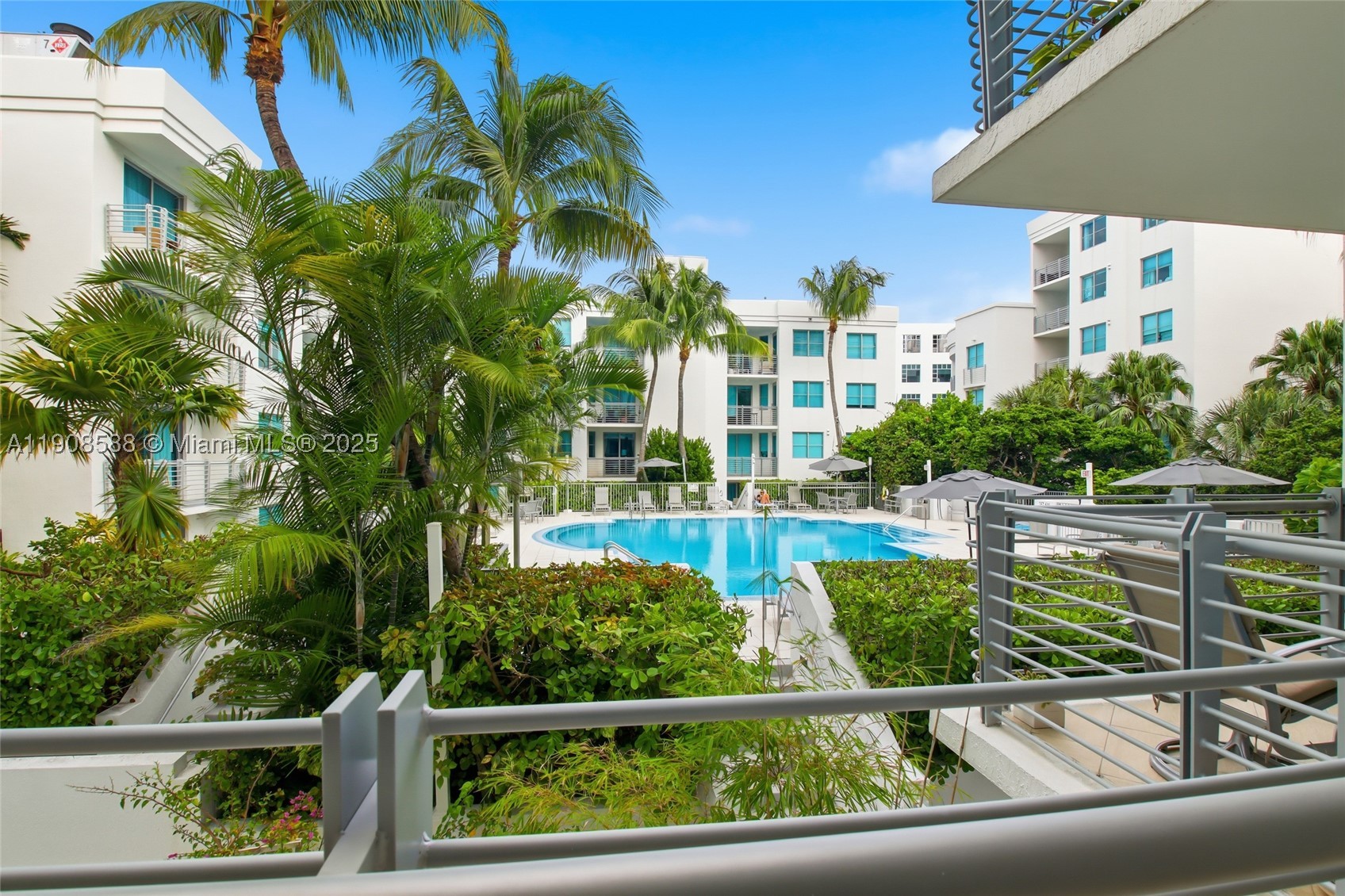 Miami Beach photo 4