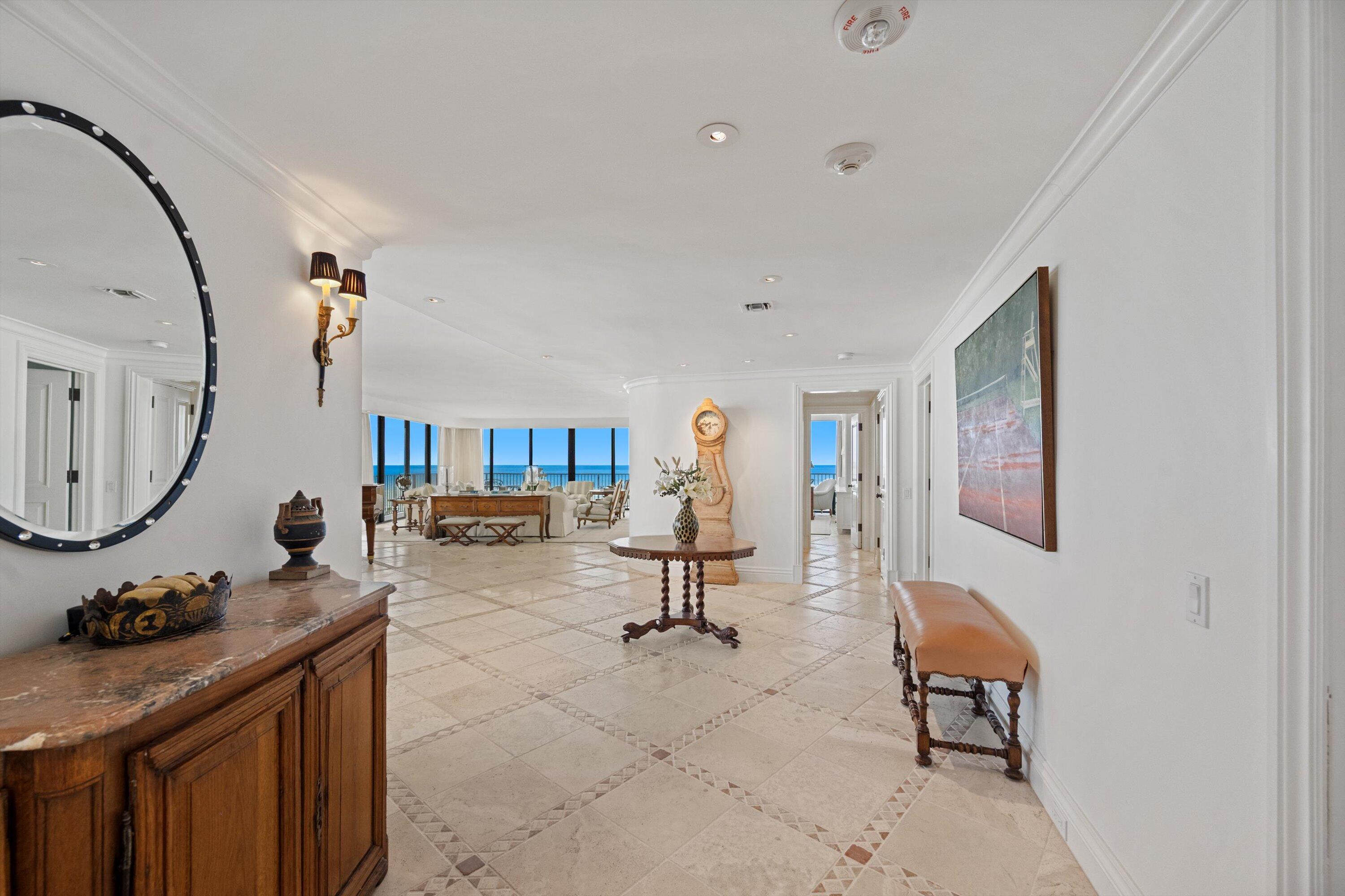 Palm Beach photo 3