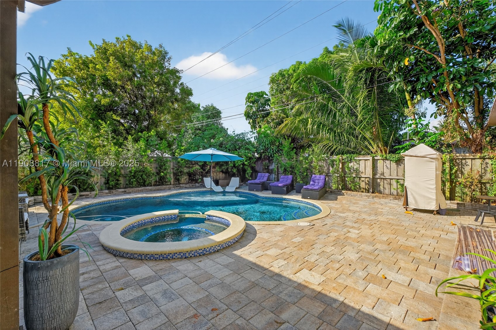 North Miami photo 1