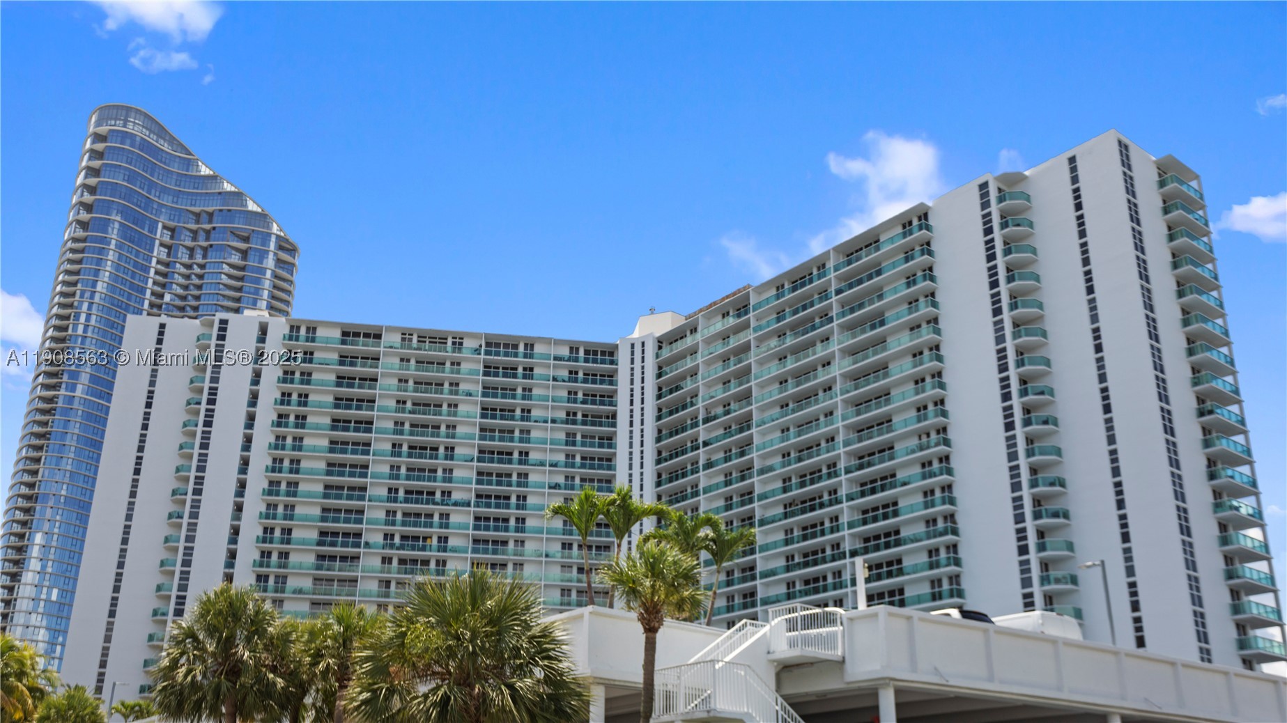 Sunny Isles Beach photo 1