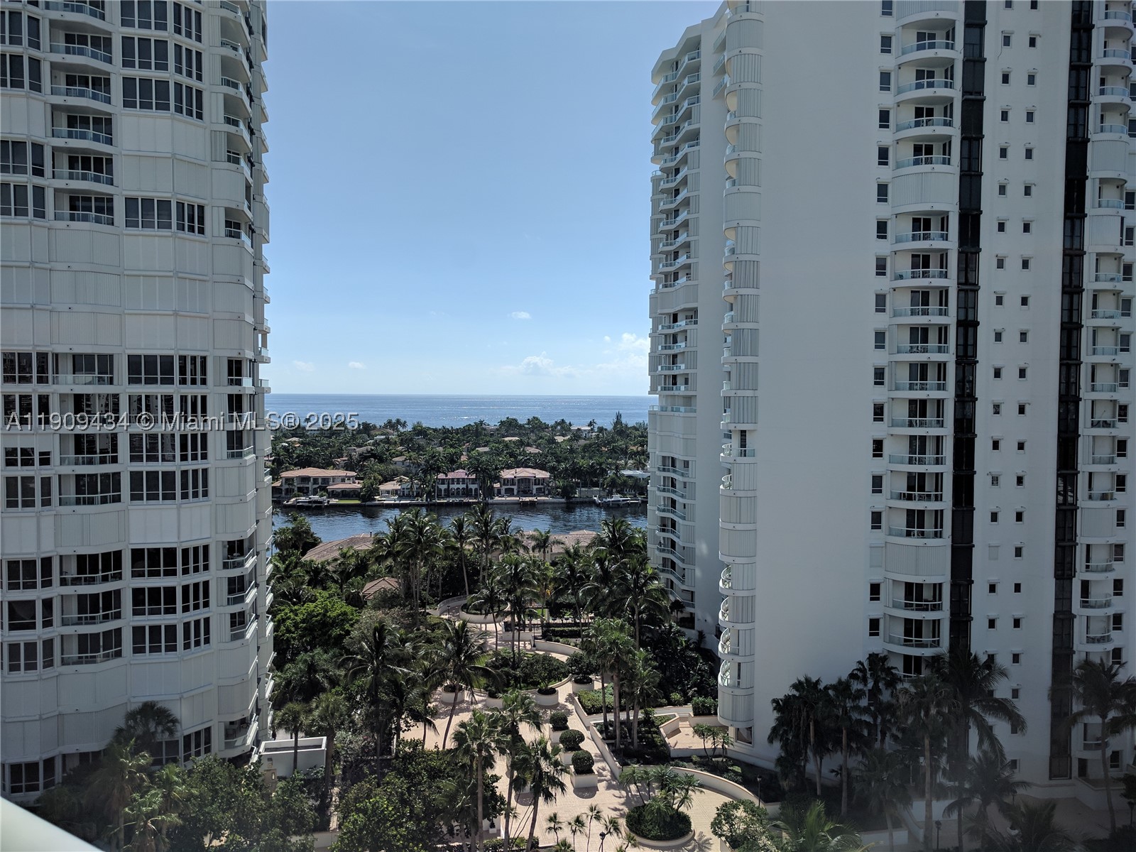 Aventura photo 3