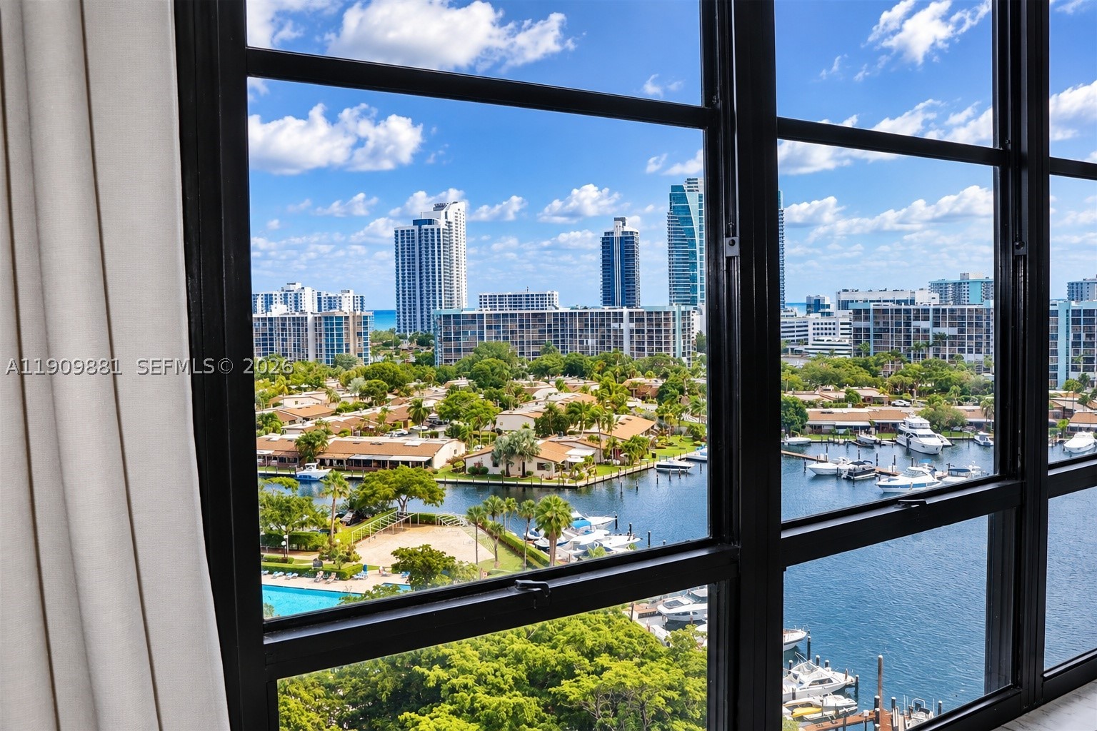 Hallandale Beach photo 2