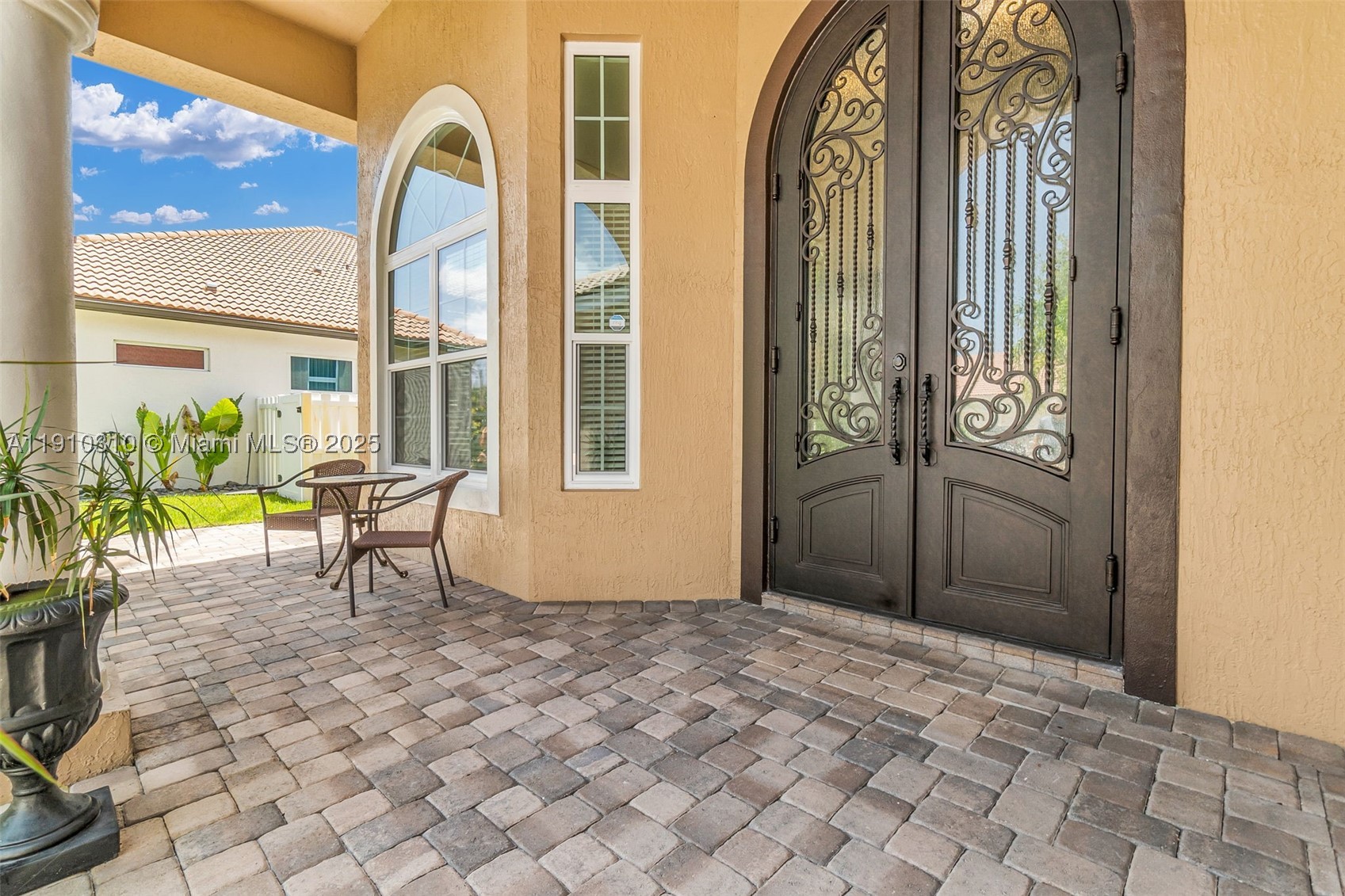 Pembroke Pines photo 4