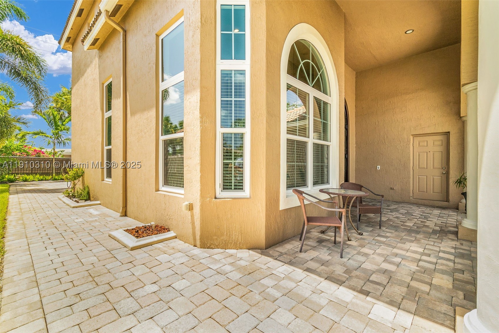 Pembroke Pines photo 5