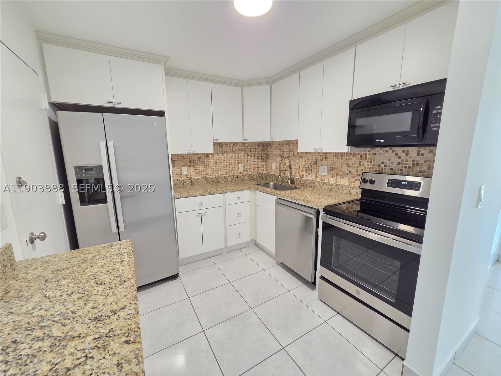 North Miami Beach photo 1