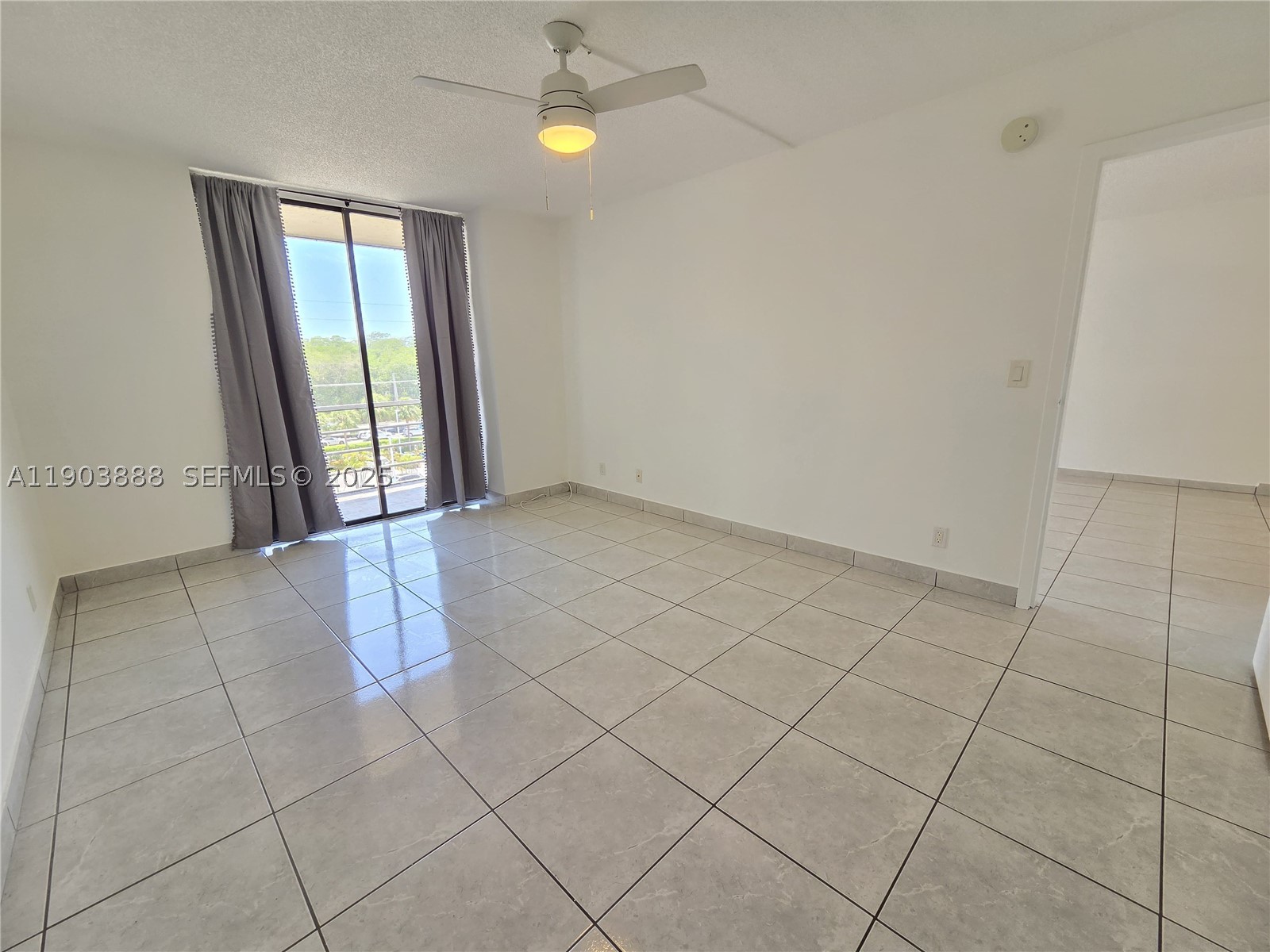 North Miami Beach photo 2