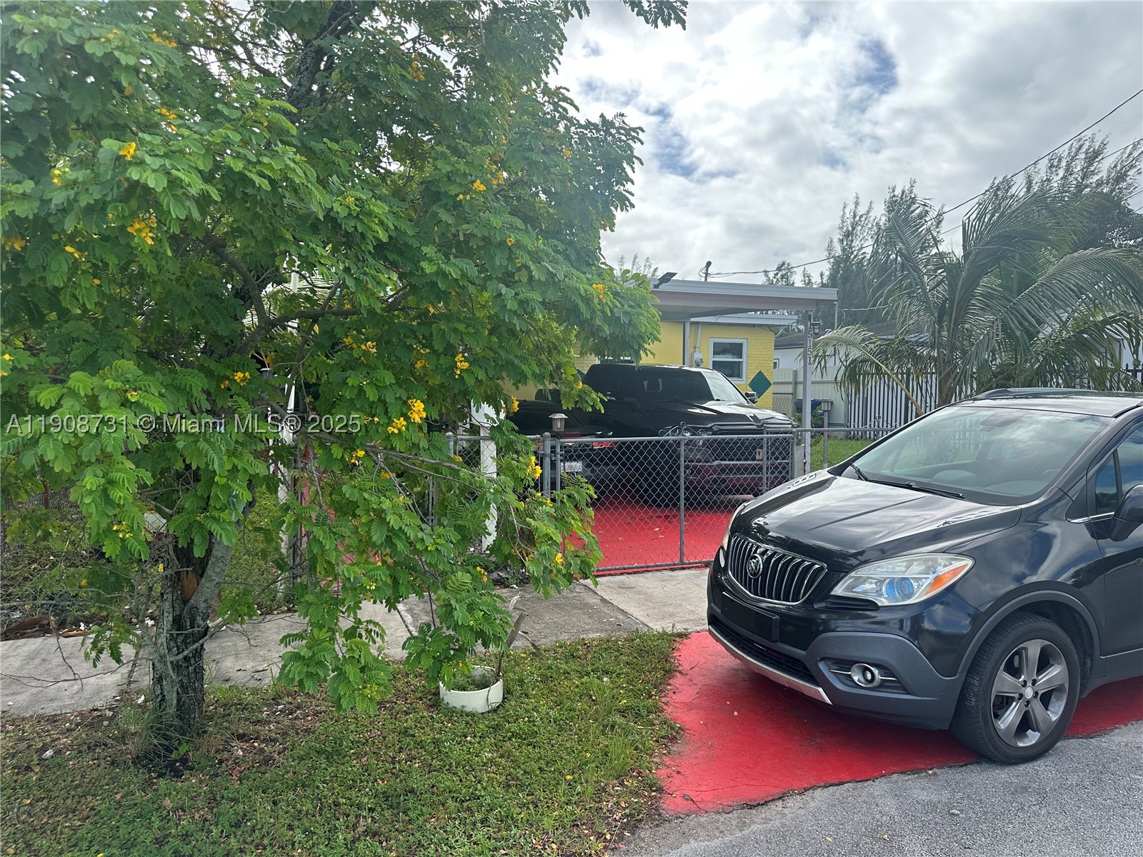 Miami Gardens photo 1