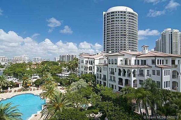 Aventura photo 2