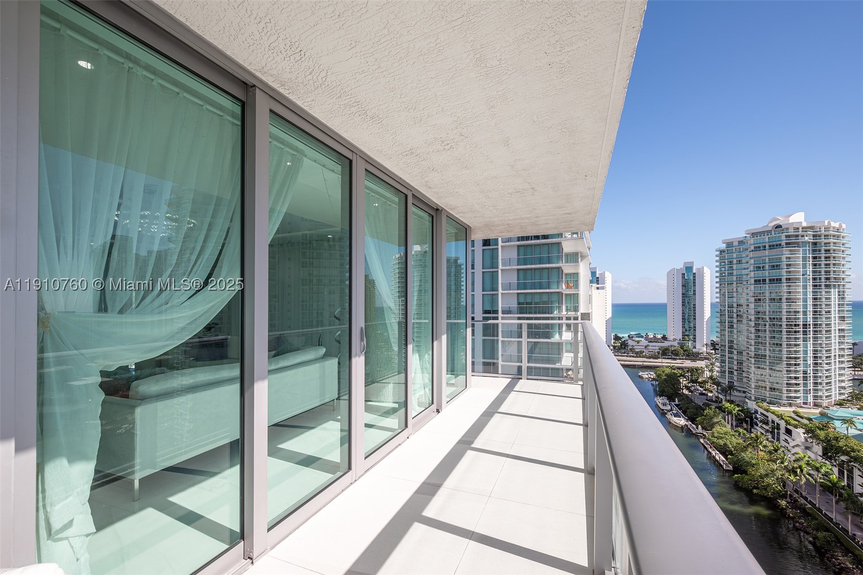 Sunny Isles Beach photo 1